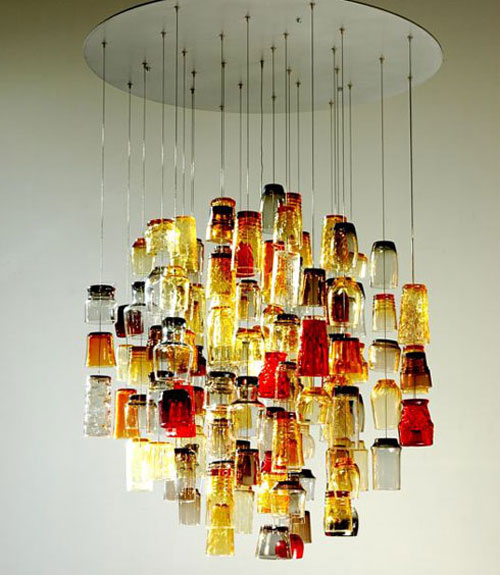 candelabro de copos apter Lustres e luminárias com vidros reutilizados