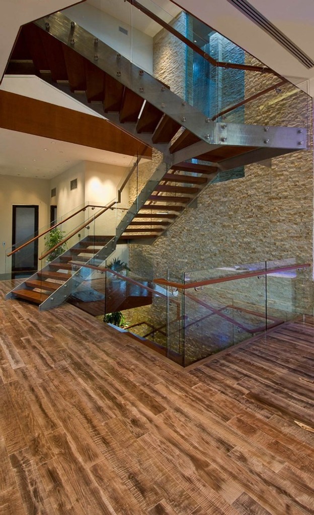 escada-em-vidro-madeira-inox-casa-em-beverly-hills-california